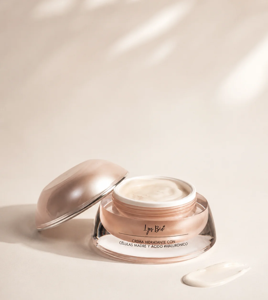 Detalle de crema cosmética LPS Club